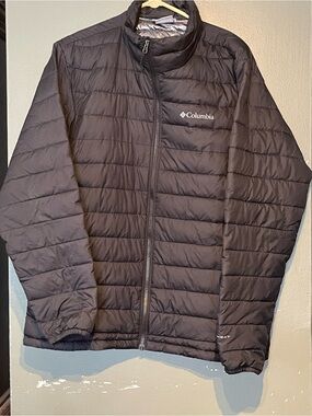 Women’s Columbia Puffer Jacket Size Large